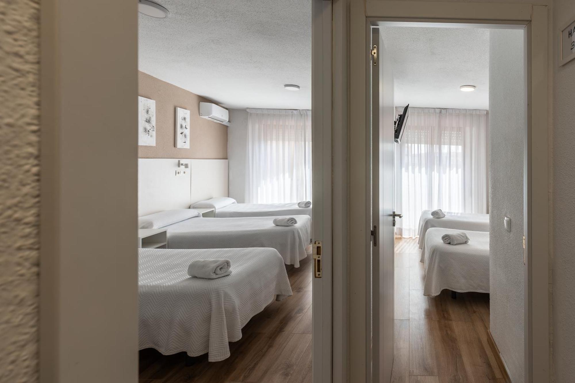 Hostal Gran Via Pinto Kültér fotó
