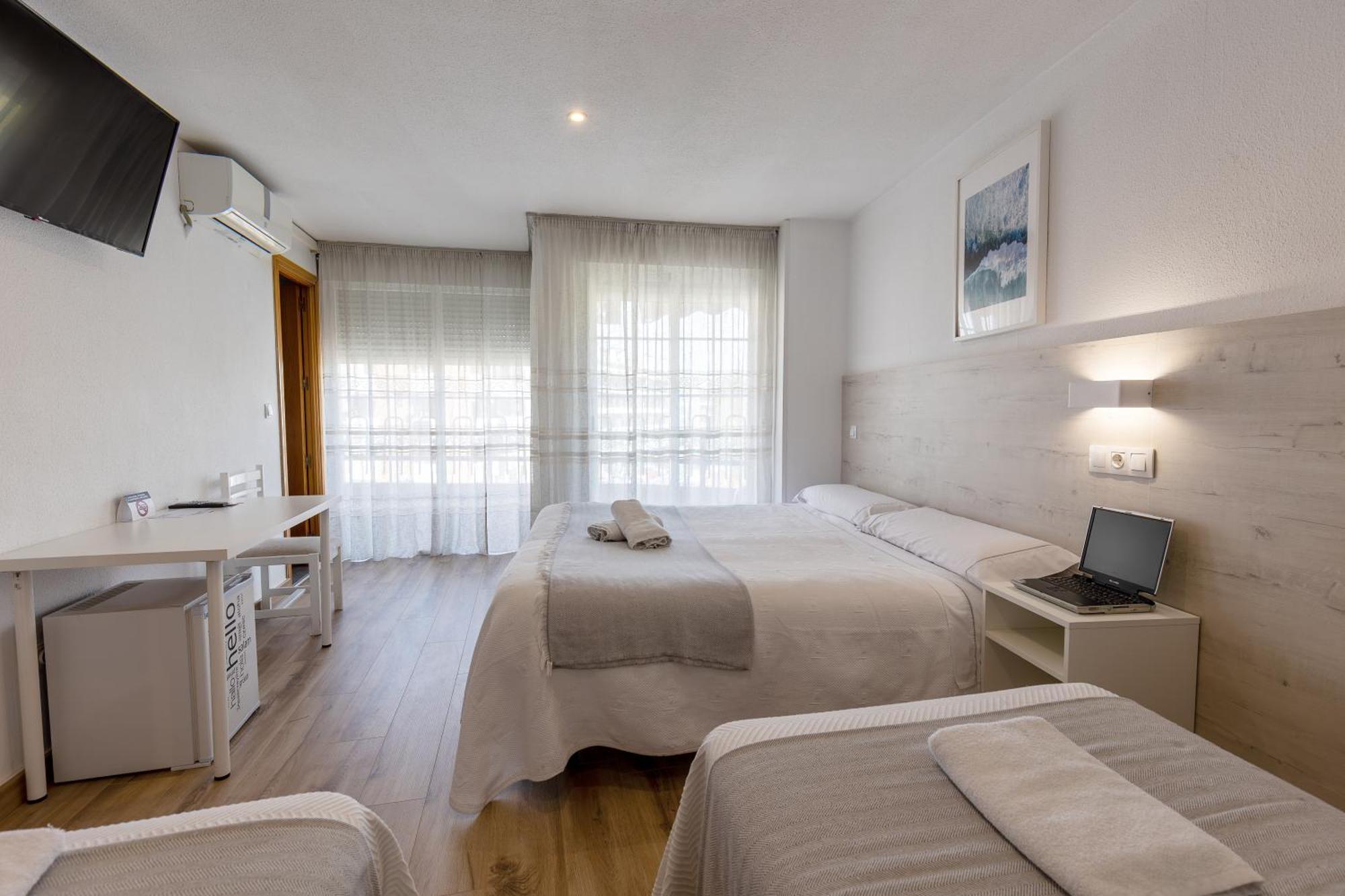 Hostal Gran Via Pinto Kültér fotó
