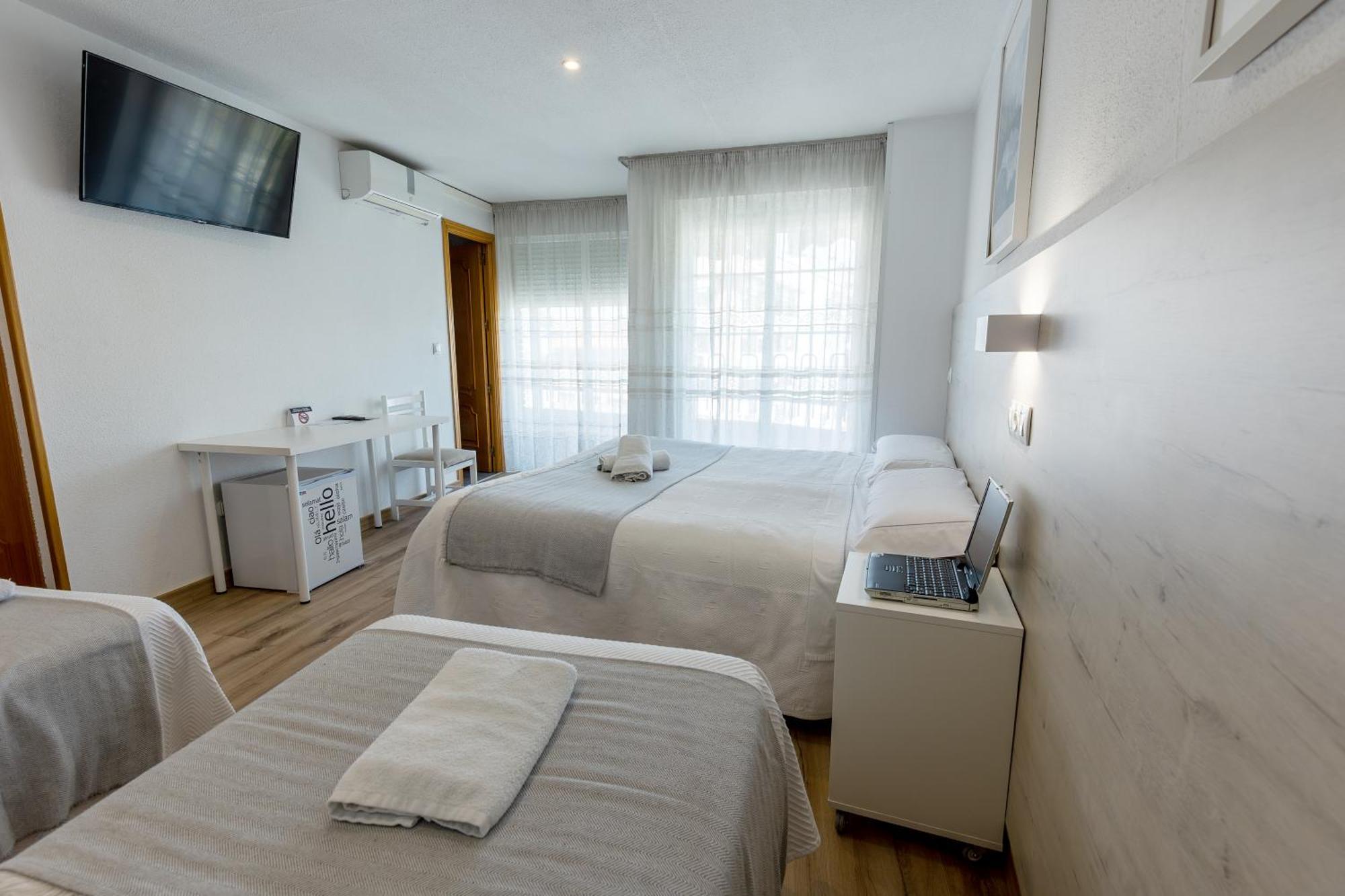 Hostal Gran Via Pinto Kültér fotó